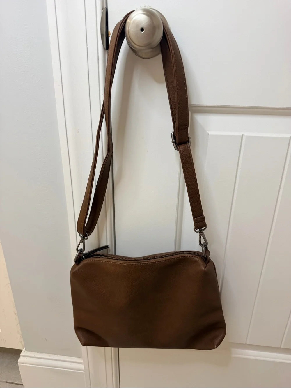 Classic Brown Leather Crossbody Bag